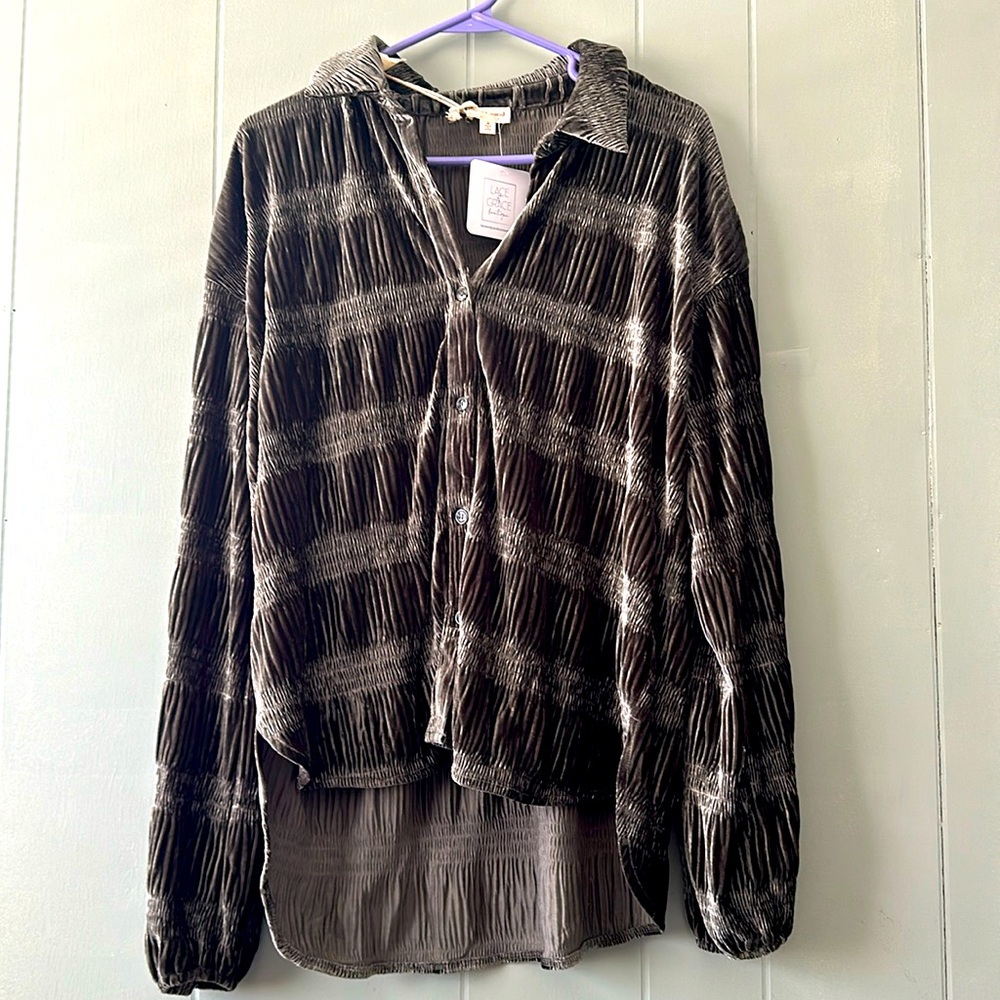 Button up velvet smocked top - olive
